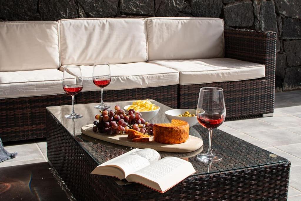 Casa Marlay Spacious, Heated Pool, Bbq & Fast Wi-Fi Only 15 Minutes Walk To Town 普拉亚布兰卡 外观 照片