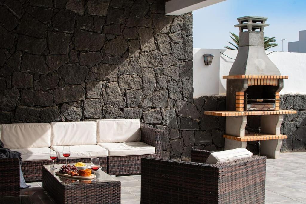 Casa Marlay Spacious, Heated Pool, Bbq & Fast Wi-Fi Only 15 Minutes Walk To Town 普拉亚布兰卡 外观 照片