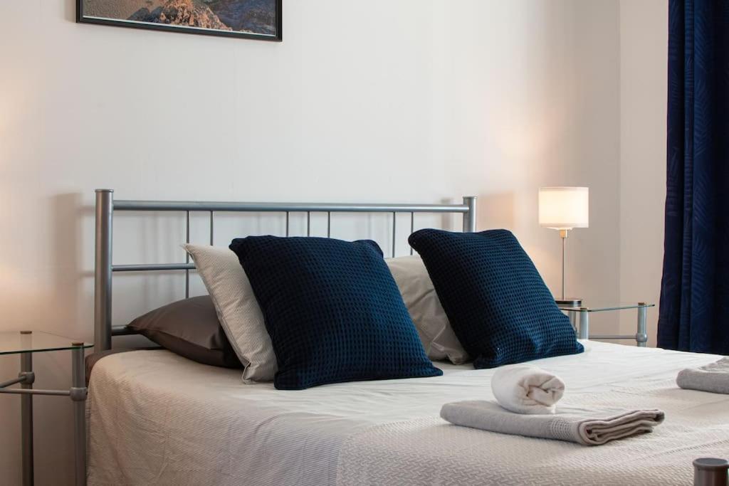 Casa Marlay Spacious, Heated Pool, Bbq & Fast Wi-Fi Only 15 Minutes Walk To Town 普拉亚布兰卡 外观 照片