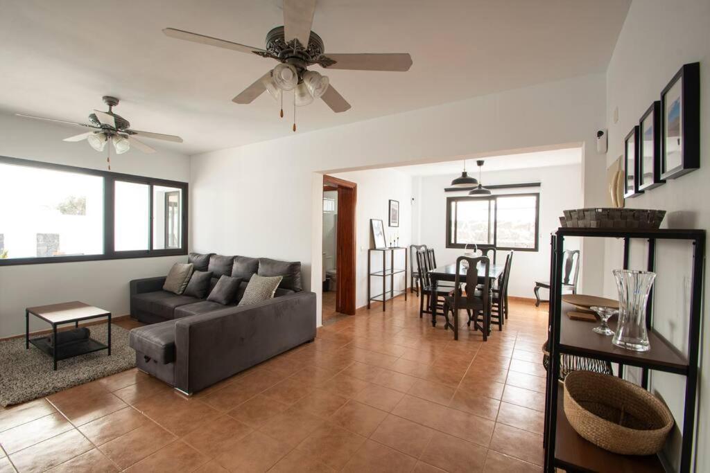 Casa Marlay Spacious, Heated Pool, Bbq & Fast Wi-Fi Only 15 Minutes Walk To Town 普拉亚布兰卡 外观 照片