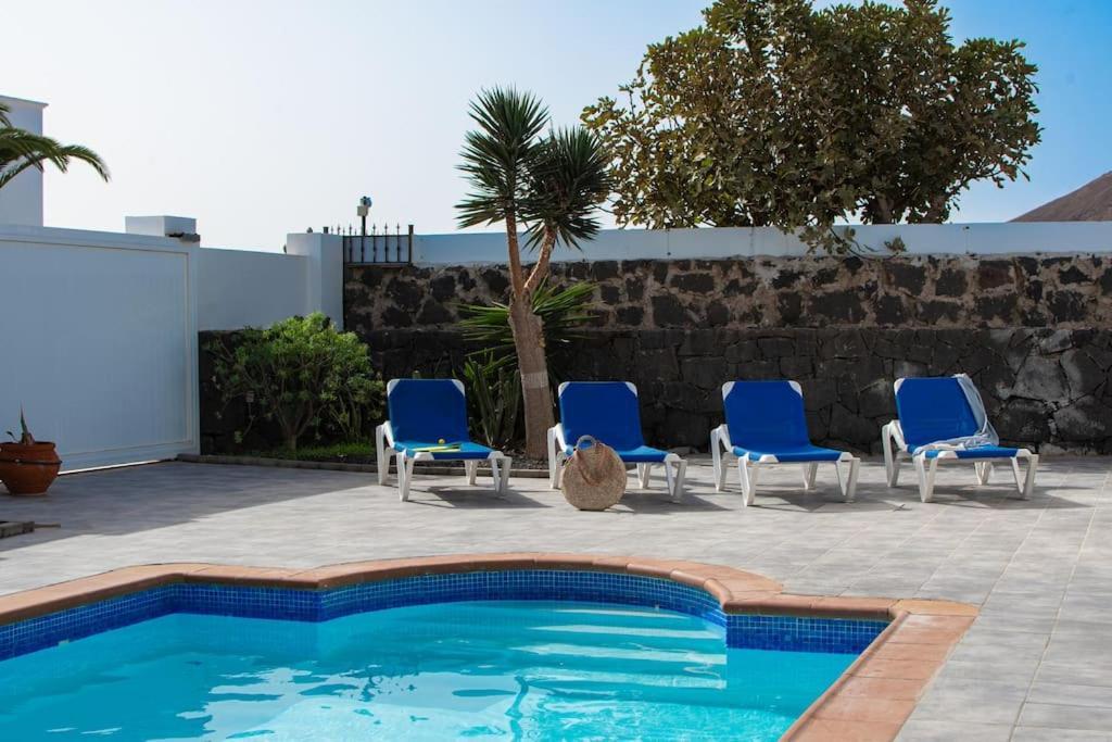 Casa Marlay Spacious, Heated Pool, Bbq & Fast Wi-Fi Only 15 Minutes Walk To Town 普拉亚布兰卡 外观 照片